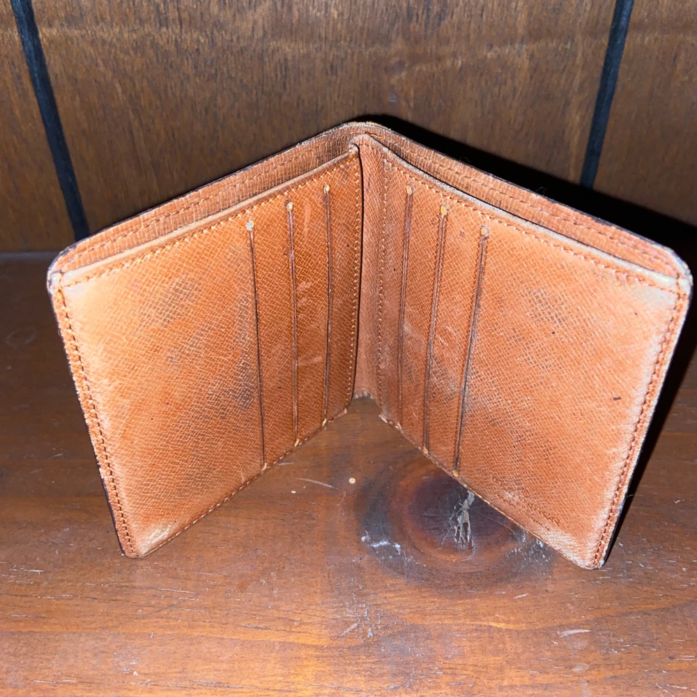 Louis Vuitton Brown Monogram Men’s Wallet - Picture 3 of 6